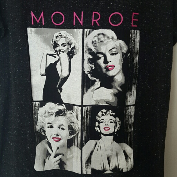 Merilyn Monroe T shirt Size-L (11-13) - Picture 3 of 7